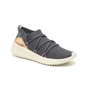 Adidas Cloudfoam Ultimamotion Cloudfoam grey & gold sneakers